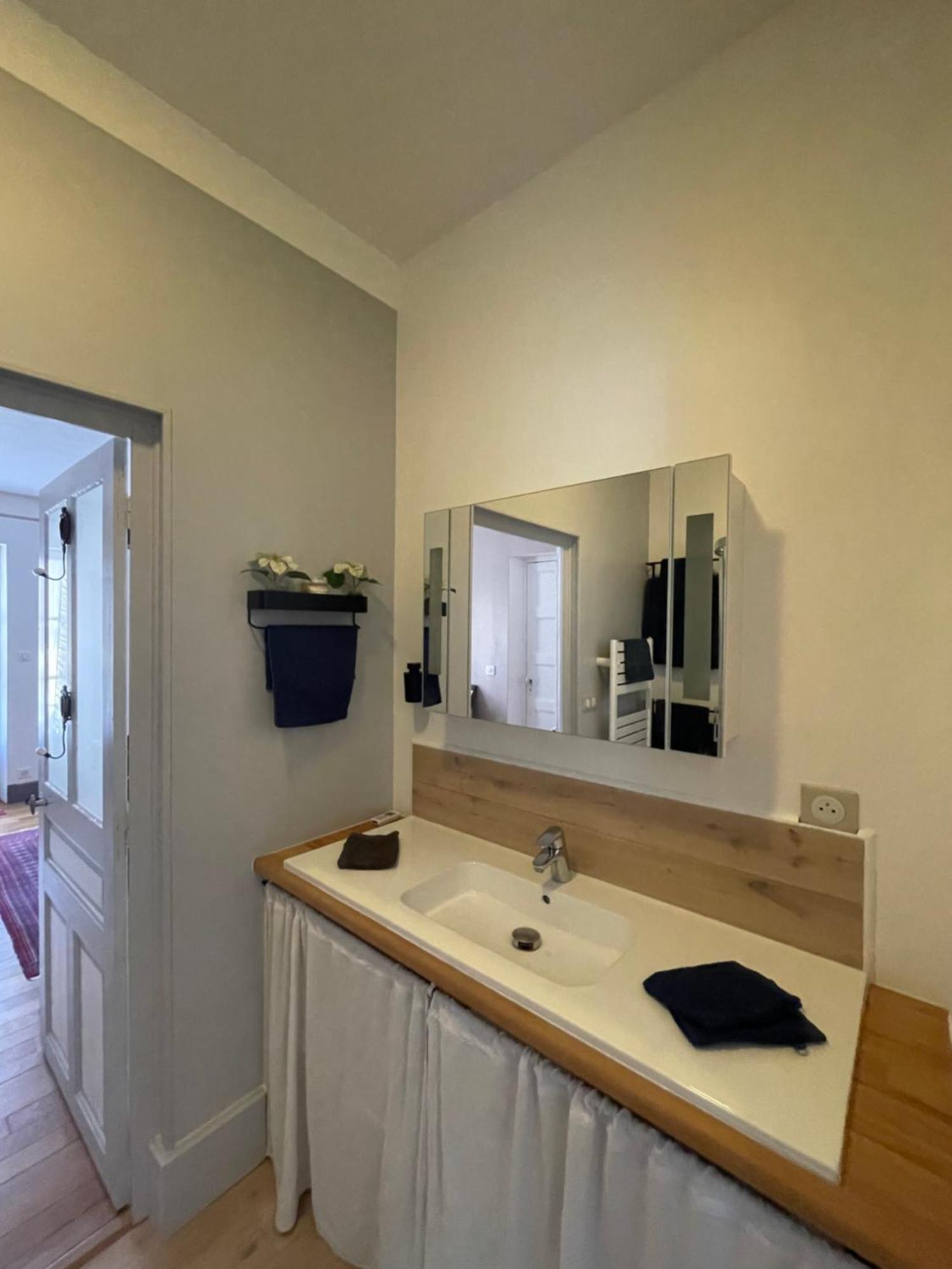 Logis Saint Vivant Volnay  ภายนอก รูปภาพ